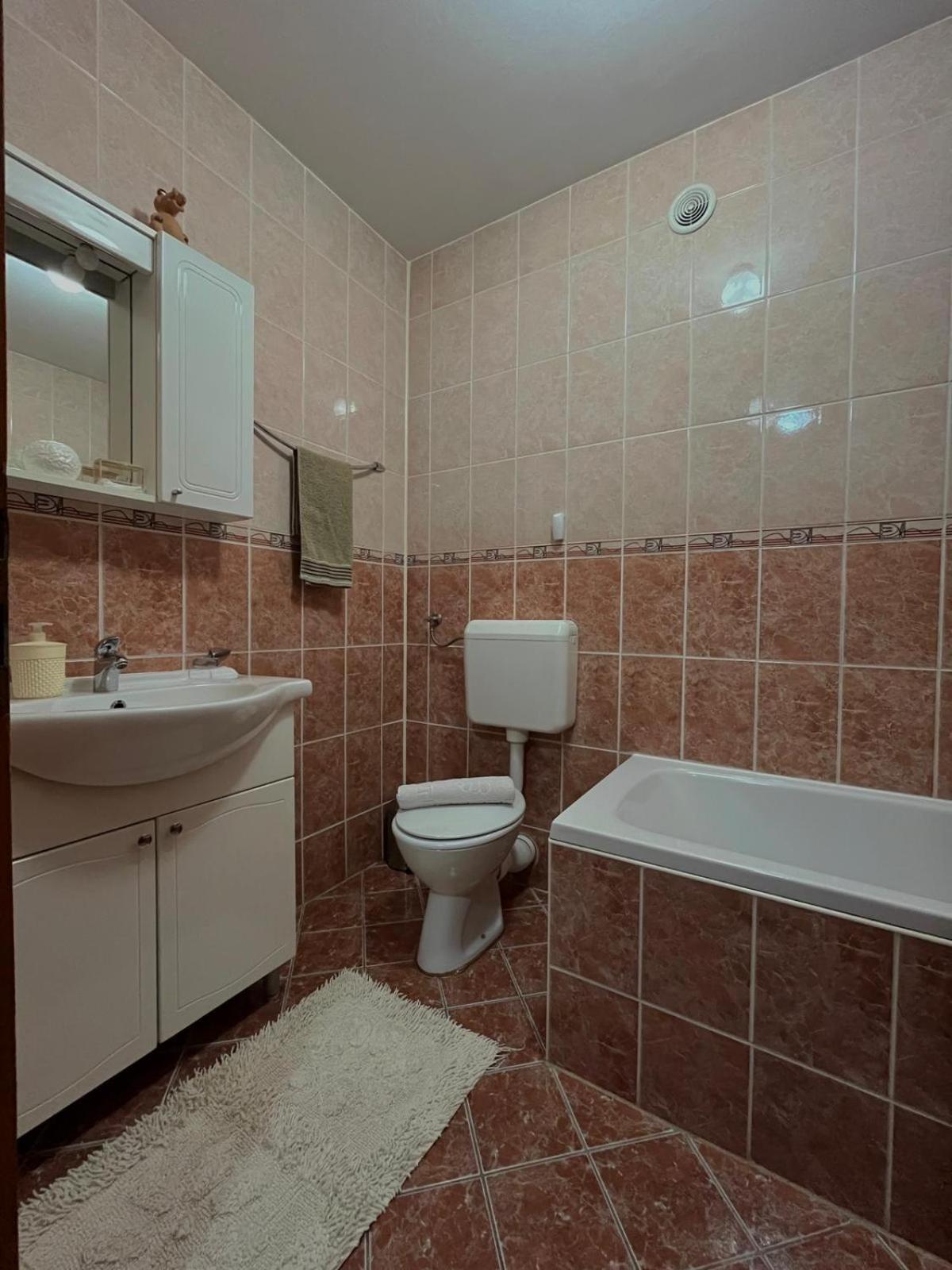 Apartman Basic Ντόμποϊ Εξωτερικό φωτογραφία